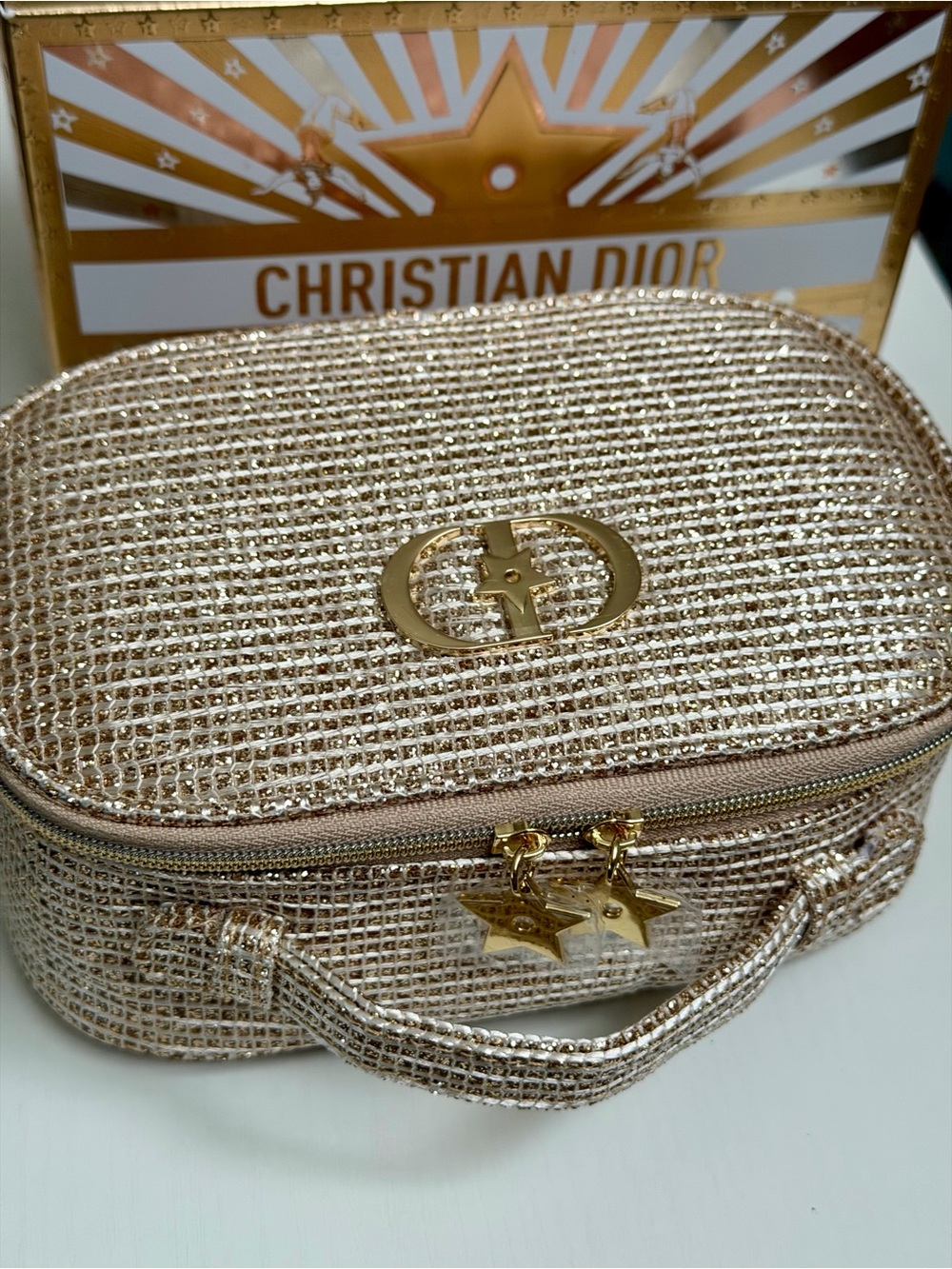 Woven Metallic Gold Top-Handle Women’s Bag - Picture 4 of 6